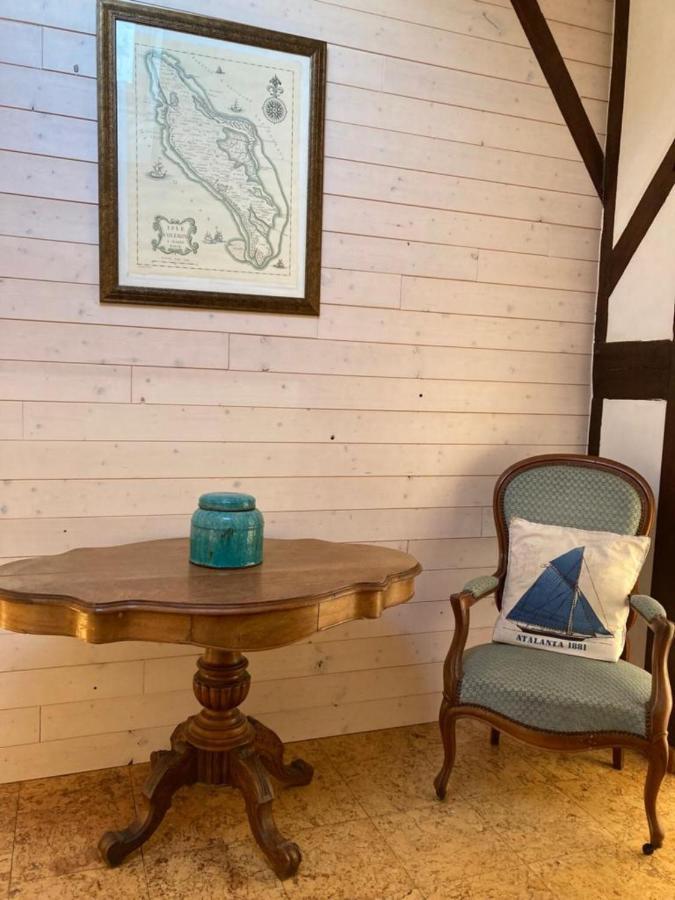 Le Chai Maison De Charme Pour Tribu Joyeuse Le Château-dʼOléron Zewnętrze zdjęcie