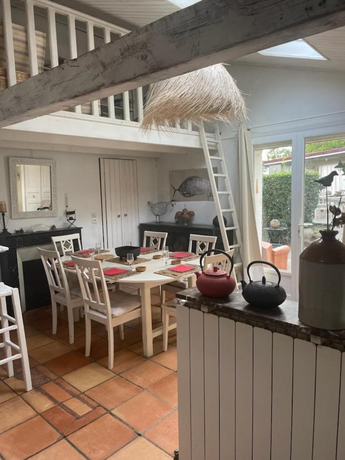 Le Chai Maison De Charme Pour Tribu Joyeuse Le Château-dʼOléron Zewnętrze zdjęcie